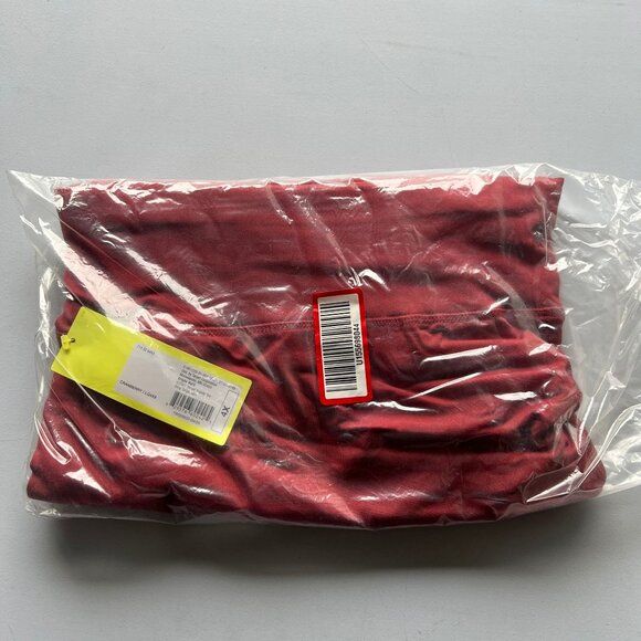 All in Motion Women's Plus Size Simplicity Mid-Rise Capri Leggings 20" Red 4X - Picture 3 of 4